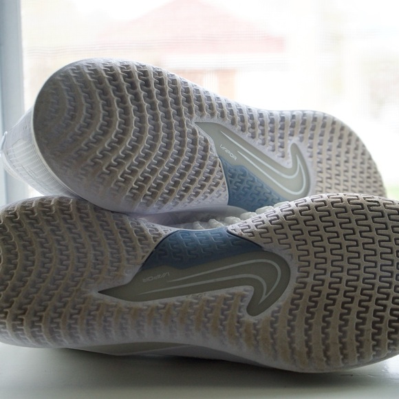 Nike React Vapor NXT Men's Court Shoe - Picture 2 of 8